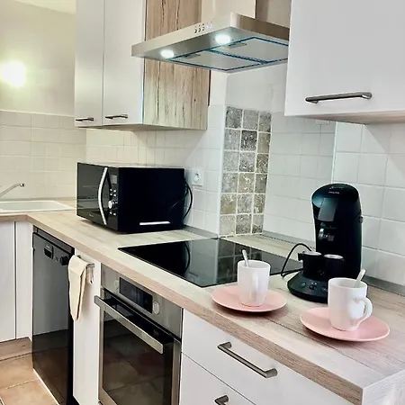 La Vista Apartment *