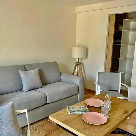 La Vista Apartment *