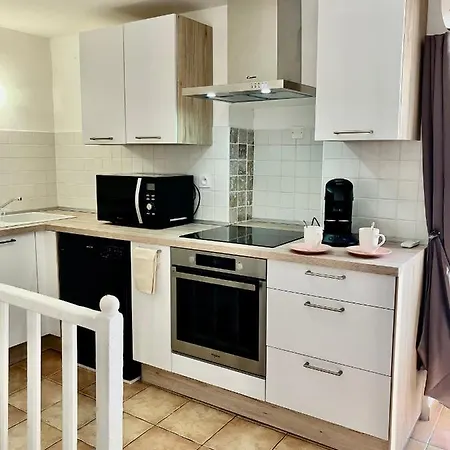 La Vista Apartment *